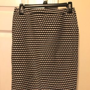 black and white skirt w/ diamond pattern, merona